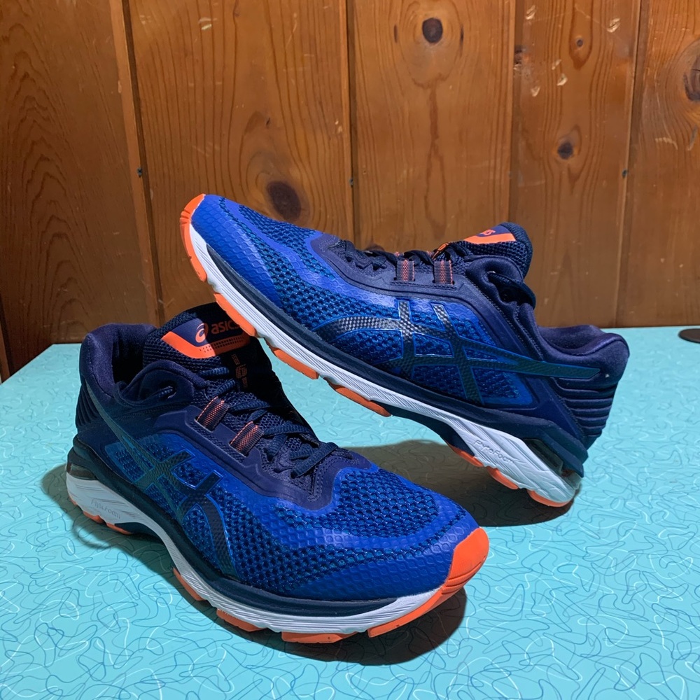 Men’s ASICS gt-2000 6